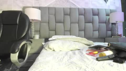 Channel online show from 09-10-25, 12:32