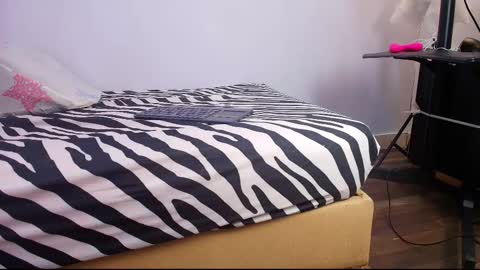 Raquel  online show from 10-17-25, 12:08