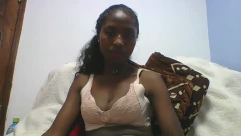 Snapshot of chantale483461 chatting on 03-01-26, 06:26 chantale483461 online show from 03-01-26, 06:26