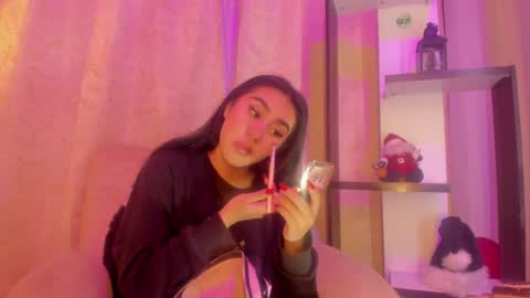 Snapshot of chantall_valkoba chatting on 12-07-24, 04:20 Chantall online show from 12-07-24, 04:20