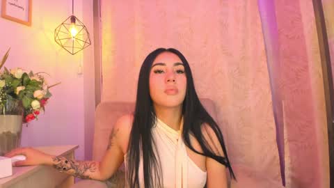 Snapshot of chantall_valkoba chatting on 01-27-25, 03:37 Chantall online show from 01-27-25, 03:37