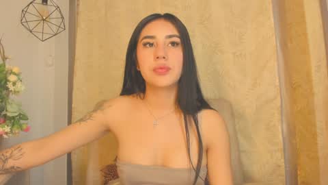 Snapshot of chantall_valkoba chatting on 01-30-25, 07:50 Chantall online show from 01-30-25, 07:50