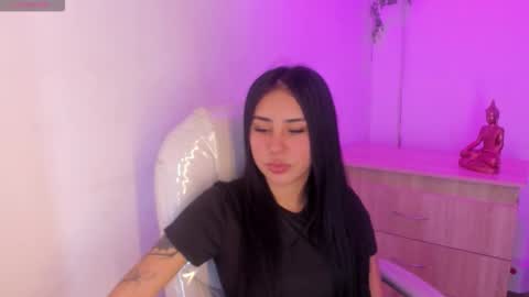 Snapshot of chantall_valkoba chatting on 12-20-25, 04:08 Chantall online show from 12-20-25, 04:08