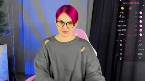 Snapshot of chaoka_ chatting on 12-13-24, 04:33 Suzanna Snow online show from 12-13-24, 04:33