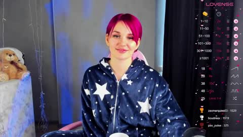 Snapshot of chaoka_ chatting on 01-05-25, 06:56 Suzanna Snow online show from 01-05-25, 06:56