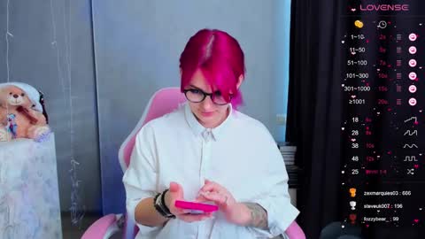 Snapshot of chaoka_ chatting on 01-09-25, 07:21 Suzanna Snow online show from 01-09-25, 07:21