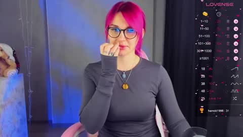 Snapshot of chaoka_ chatting on 01-10-25, 04:22 Suzanna Snow online show from 01-10-25, 04:22