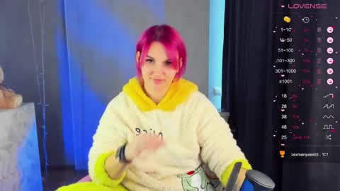 Snapshot of chaoka_ chatting on 01-14-25, 07:06 Suzanna Snow online show from 01-14-25, 07:06