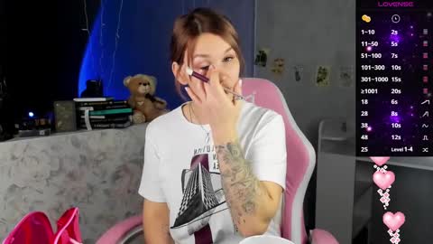 Snapshot of chaoka_ chatting on 03-11-25, 03:26 Suzanna Snow online show from 03-11-25, 03:26