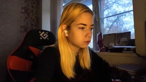 Nancy online show from 11-29-25, 08:06