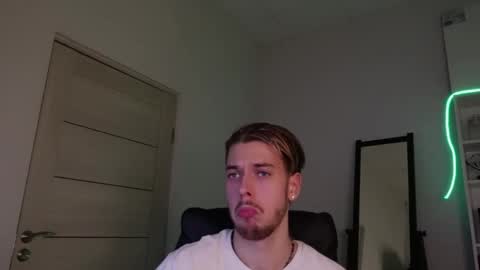 CHARLES SINS online show from 03-01-25, 06:32