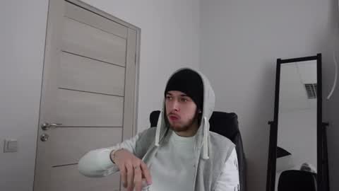 CHARLES SINS online show from 03-03-25, 01:42