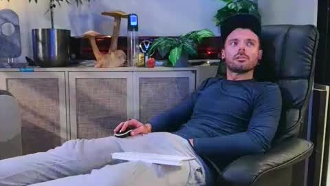 ASSPELUNKER online show from 01-17-26, 02:49