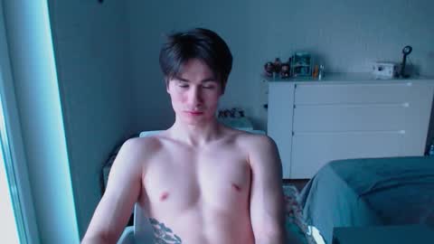 Snapshot of charleshanson69 chatting on 01-06-26, 10:52 charleshanson69 online show from 01-06-26, 10:52