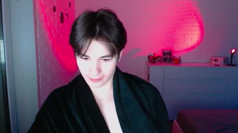 Snapshot of charleshanson69 chatting on 02-28-26, 10:44 charleshanson69 online show from 02-28-26, 10:44