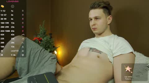 Snapshot of charlie_smiley chatting on 12-22-24, 01:00 Charlie Smiley online show from 12-22-24, 01:00