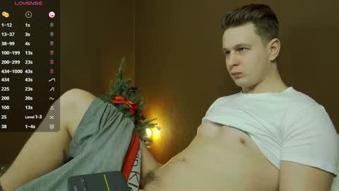 Snapshot of charlie_smiley chatting on 12-27-24, 05:42 Charlie Smiley online show from 12-27-24, 05:42