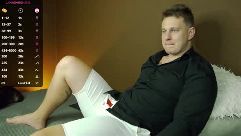 Snapshot of charlie_smiley chatting on 09-28-25, 01:33 Charlie Smiley online show from 09-28-25, 01:33