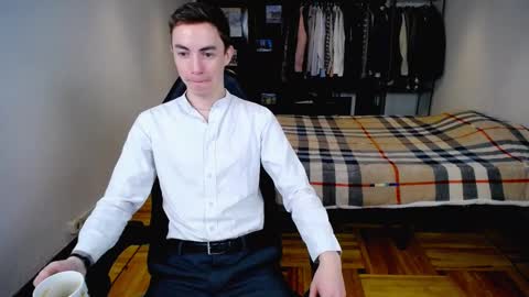 Snapshot of charlieseyer chatting on 02-19-25, 08:12 carlos reyes online show from 02-19-25, 08:12