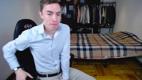 Snapshot of charlieseyer chatting on 02-25-25, 10:58 carlos reyes online show from 02-25-25, 10:58