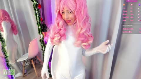 Snapshot of charloottee_1 chatting on 12-28-24, 09:31 Char 3  Lets go for the 100 Thumb-Up   online show from 12-28-24, 09:31