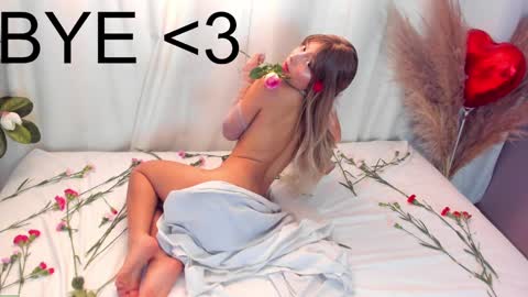 Snapshot of charloottee_1 chatting on 03-05-25, 02:56 Char 3  Lets go for the 100 Thumb-Up   online show from 03-05-25, 02:56