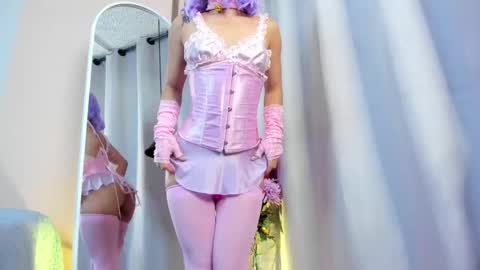 Snapshot of charloottee_1 chatting on 03-06-25, 05:46 Char 3  Lets go for the 100 Thumb-Up   online show from 03-06-25, 05:46