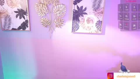 Snapshot of charloottee_1 chatting on 11-01-25, 03:19 Char 3  Lets go for the 100 Thumb-Up   online show from 11-01-25, 03:19