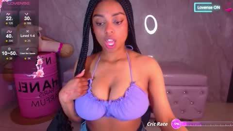 Charlote  online show from 12-17-25, 12:44