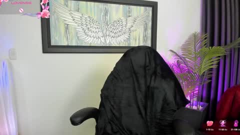 Charlote online show from 02-22-25, 05:34