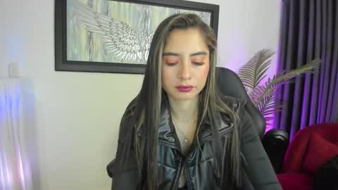 Charlote online show from 02-25-25, 10:39