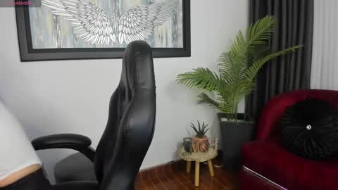 Charlote online show from 03-03-25, 11:44