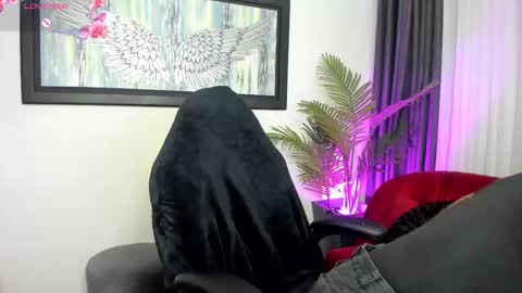 Charlote online show from 10-05-25, 11:52