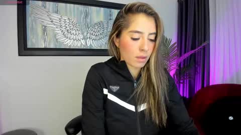 Charlote online show from 10-06-25, 11:40