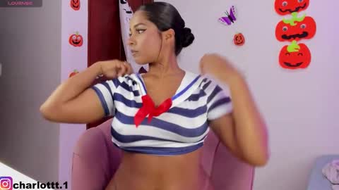 charlott online show from 10-28-25, 03:43