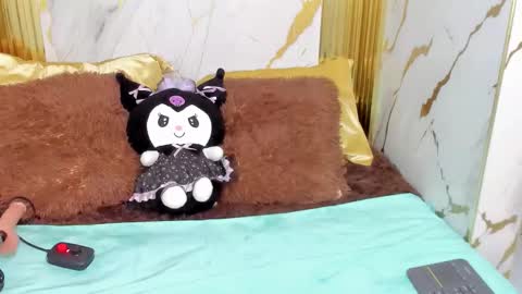 Snapshot of charlotte__milf chatting on 11-22-25, 02:54 charlotte__milf online show from 11-22-25, 02:54