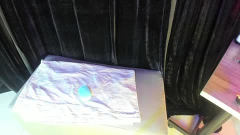 Snapshot of charlotte_brown_1 chatting on 12-07-24, 11:18 CHARLOTTE BROWN online show from 12-07-24, 11:18