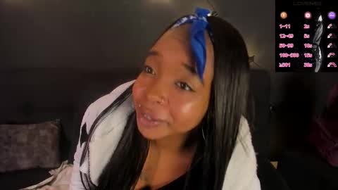 Snapshot of charlotte_brown_1 chatting on 09-11-25, 01:00 CHARLOTTE BROWN online show from 09-11-25, 01:00