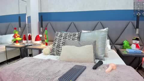 Charlotte online show from 12-21-24, 01:53