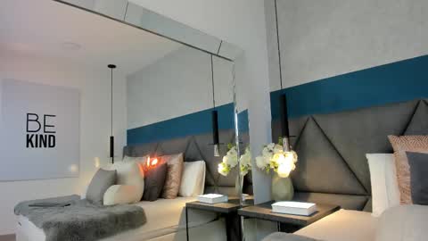 Charlotte online show from 03-06-25, 01:03