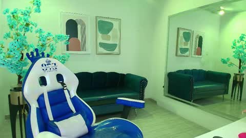 Charlotte online show from 03-09-25, 06:50