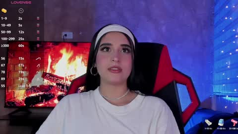 Charlotte  online show from 01-12-25, 01:53