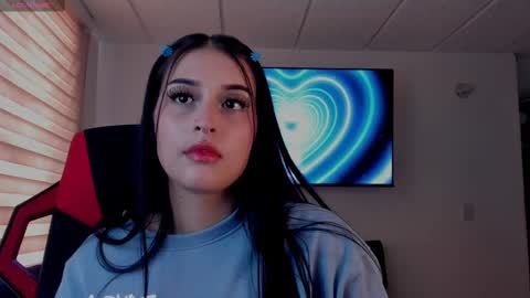 Charlotte  online show from 09-23-25, 08:34