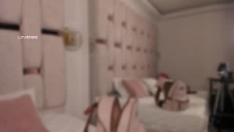 charlotte_line online show from 12-22-25, 06:16