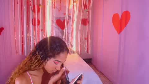 Snapshot of charlotte_love10 chatting on 02-14-25, 12:14 CHARLOTTE online show from 02-14-25, 12:14