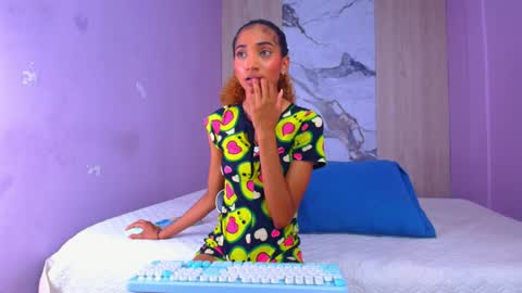 Snapshot of charlotte_love10 chatting on 03-06-25, 04:07 CHARLOTTE online show from 03-06-25, 04:07