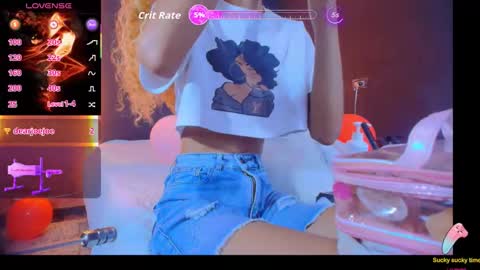 Snapshot of charlotte_love10 chatting on 09-11-25, 11:32 CHARLOTTE online show from 09-11-25, 11:32