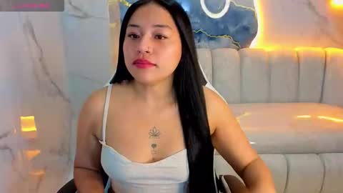 Snapshot of charlotte_tx chatting on 10-02-25, 02:18 Online 800 to 1400 online show from 10-02-25, 02:18