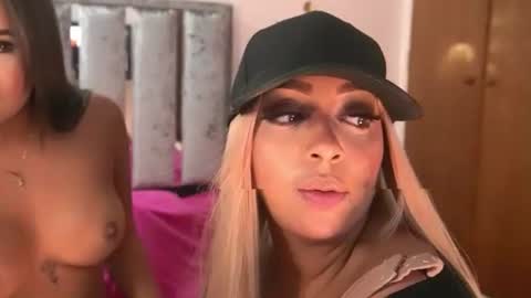 Snapshot of charlottekiss21 chatting on 01-24-25, 01:24 Charlottekiss online show from 01-24-25, 01:24