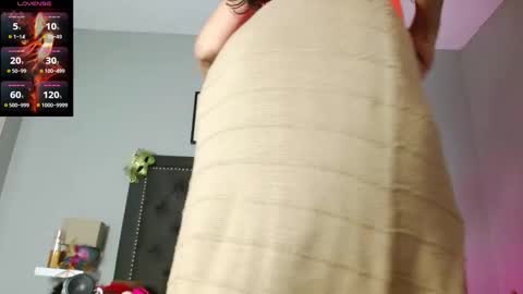 Snapshot of charlottelemke chatting on 09-26-25, 12:53 CharlotteLemke online show from 09-26-25, 12:53